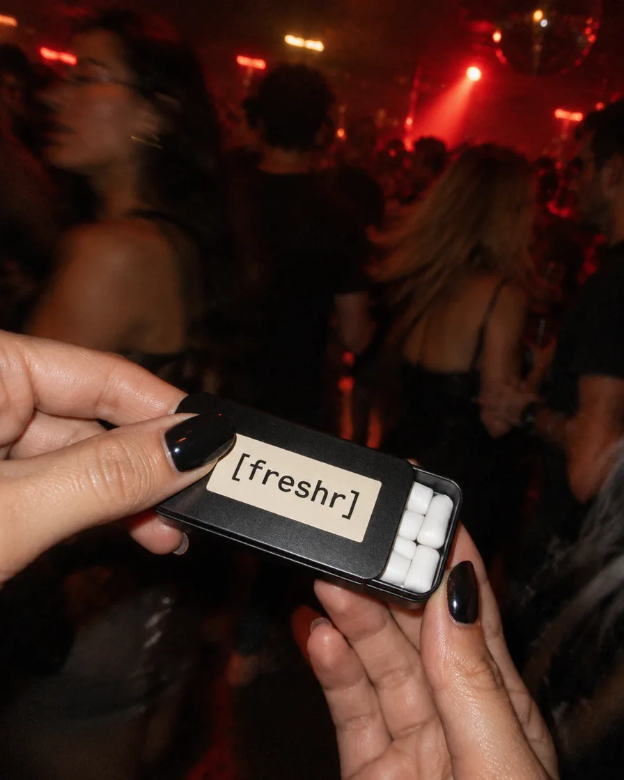 Opening a Freshr tin in a club